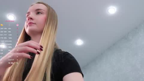 Mary . online show from 04.23.26