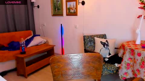 Snapshot of mary_marlow chatting on 01.19.25 Mary online show from 01.19.25