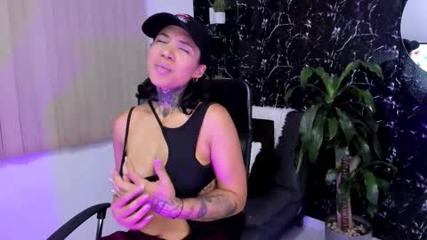 M A R Y online show from 10.22.25