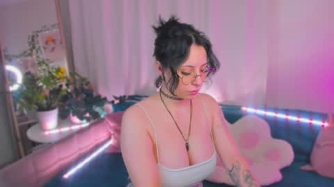 Mary online show from 02.04.26