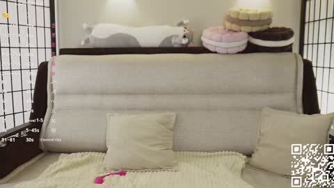 Snapshot of mary_shake chatting on 01.22.25 Mary online show from 01.22.25