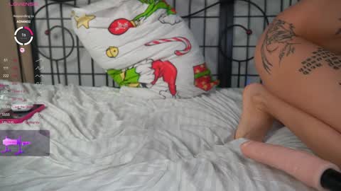 Snapshot of marybrent chatting on 01.12.25 Im Emily my private is open for youmy panties are already waiting for you to wet them online show from 01.12.25