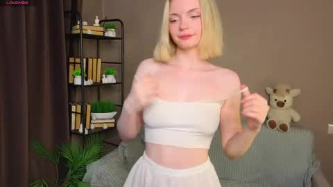 Mary online show from 05.04.26