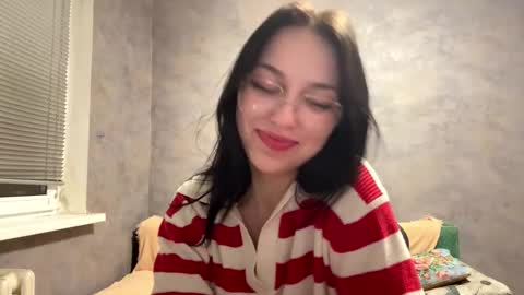 Stephie online show from 12.21.25