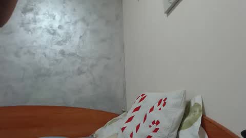 Snapshot of maryem199115 chatting on 02.19.26 maryem online show from 02.19.26