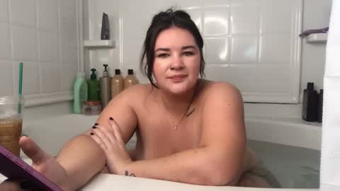 Snapshot of maryjane1297 chatting on 01.15.26 MJ online show from 01.15.26