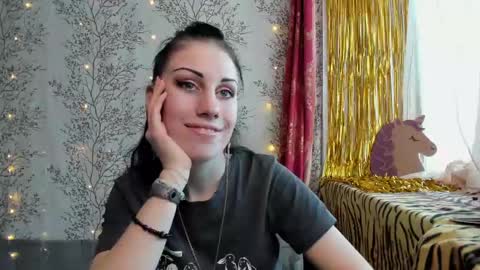 Mary Lou online show from 01.15.25