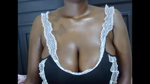 Snapshot of marylov23 chatting on 11.15.25 marylov23 online show from 11.15.25