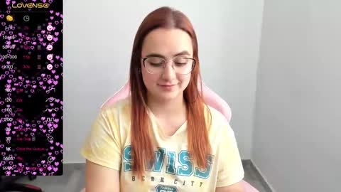 Dulce Maria online show from 02.26.25