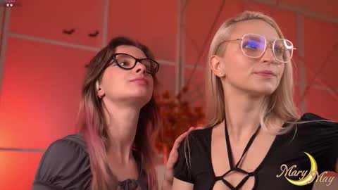 Mary online show from 11.28.25