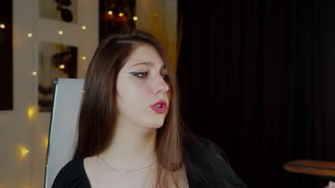 Snapshot of marymillerr chatting on 12.02.25 Mary Miller online show from 12.02.25