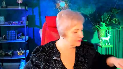 marymogan online show from 11.25.25