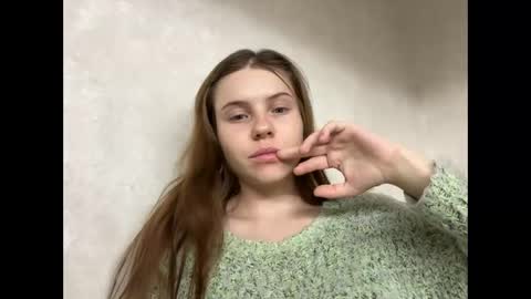 Snapshot of maryyourr chatting on 11.14.25 MaryYourr online show from 11.14.25