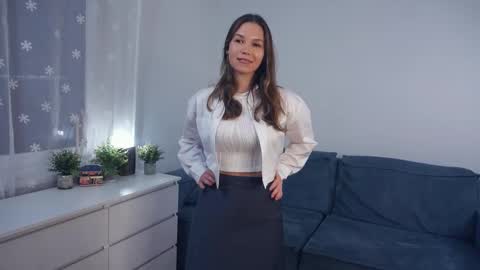 Sunny online show from 11.28.25