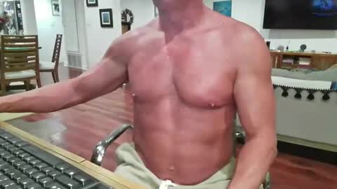 Snapshot of mascmuscle49 chatting on 12.17.25 mascmuscle49 online show from 12.17.25