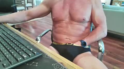 Snapshot of mascmuscle49 chatting on 01.06.26 mascmuscle49 online show from 01.06.26