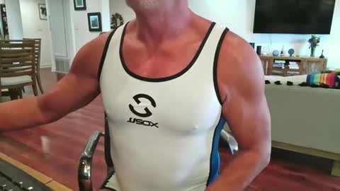 Snapshot of mascmuscle49 chatting on 01.15.26 mascmuscle49 online show from 01.15.26