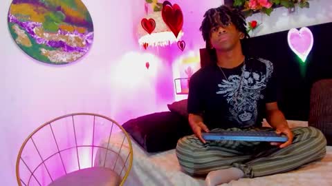 Snapshot of mashall_lee chatting on 02.19.26 MARSHALL LEE online show from 02.19.26