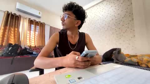 maskboyz2003 online show from 11.05.25