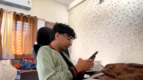 maskboyz2003 online show from 11.30.25