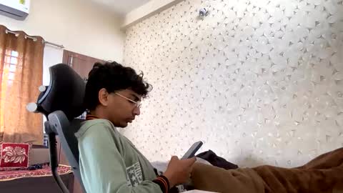 maskboyz2003 online show from 12.04.25