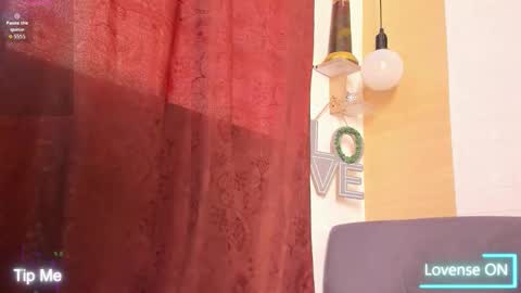 Snapshot of maskedgirl01 chatting on 11.11.25 Scarlet online show from 11.11.25