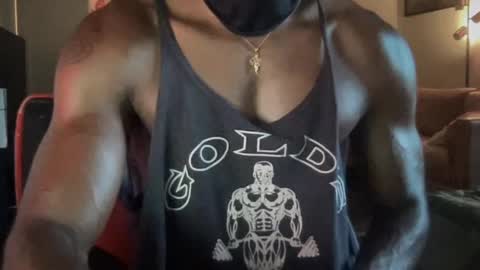 Snapshot of maskedmanblacc chatting on 08.03.26 maskedmanblacc online show from 08.03.26