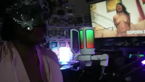 Snapshot of maskedmilf822397 chatting on 10.25.25 maskedmilf822397 online show from 10.25.25