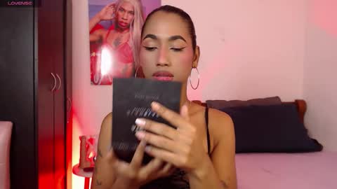 massielhot online show from 12.19.25