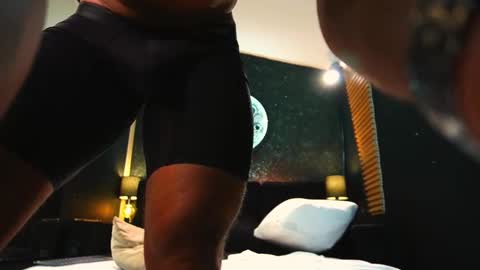 massimowalton2 online show from 11.21.25