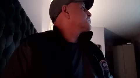 massivecock1980604187 online show from 10.19.25