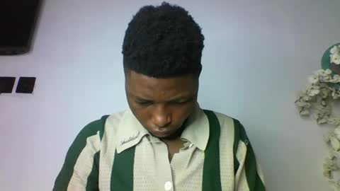 Snapshot of master_kael chatting on 12.15.25 Master Kael online show from 12.15.25