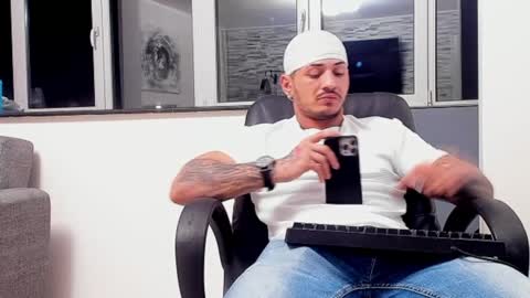 Snapshot of masterchris12 chatting on 12.11.24 masterchris12 online show from 12.11.24