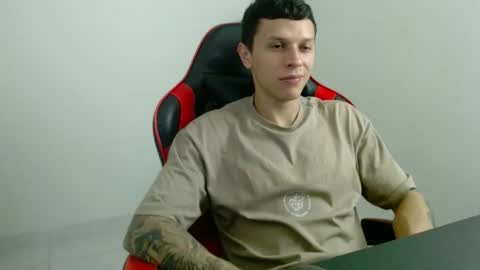 Snapshot of masterdave7 chatting on 11.09.25 Dave online show from 11.09.25