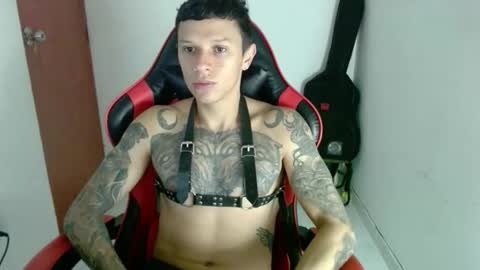 Snapshot of masterdave7 chatting on 11.15.25 Dave online show from 11.15.25