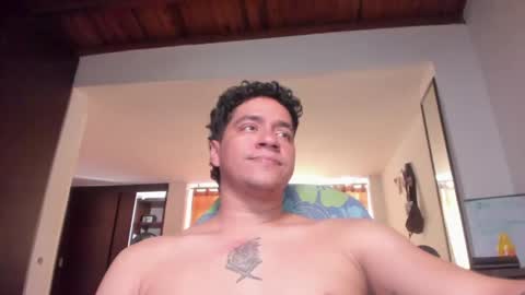 Snapshot of masterjuanc chatting on 05.09.26 Juan Independent Model online show from 05.09.26