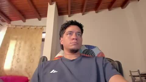 Snapshot of masterjuanc chatting on 06.26.26 Juan Independent Model online show from 06.26.26