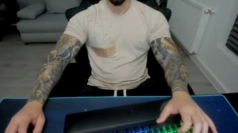 Snapshot of masterkingmuscle chatting on 02.16.25 masterkingmuscle online show from 02.16.25