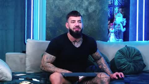 Snapshot of masterkingofmuscle chatting on 12.06.24 masterkingofmuscle online show from 12.06.24