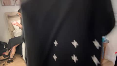 Snapshot of masturbatingmariamiller chatting on 12.22.24 masturbatingmariamiller online show from 12.22.24