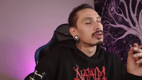 Snapshot of mateo60_ chatting on 11.26.25 Mateo online show from 11.26.25