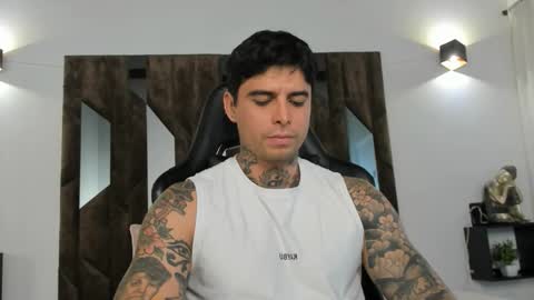 mateo_dilucajs1 online show from 10.14.25