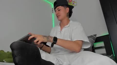 mateo_escobar online show from 11.22.25