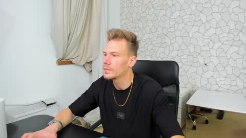 MateoBenjamin online show from 01.06.25