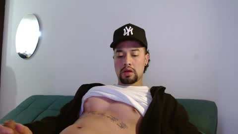 STRURIBE ON INSTAGRAM online show from 03.03.26