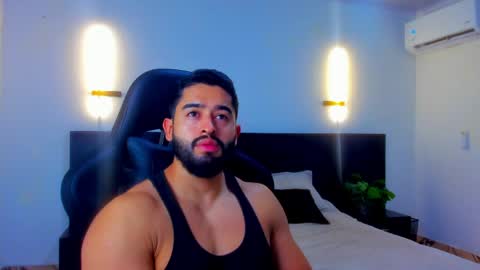 Mathew Flintt  online show from 04.12.26