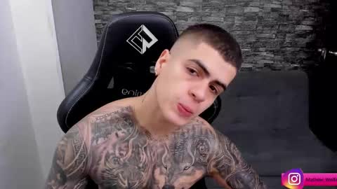 Mathew Independent model online show from 10.13.25