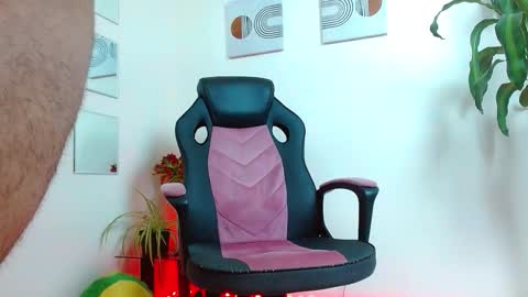 mathewhot3 online show from 11.09.25