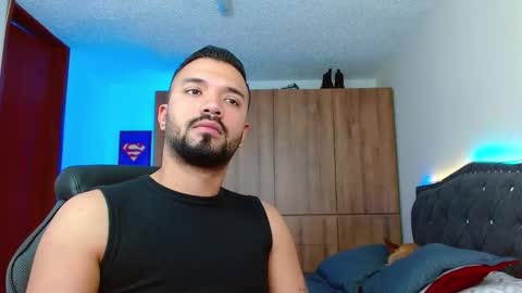 mathewhot3 online show from 11.17.25