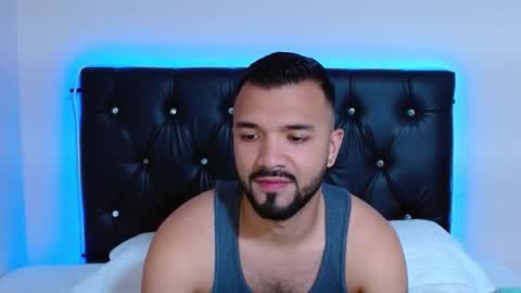 mathewhot3 online show from 01.08.26